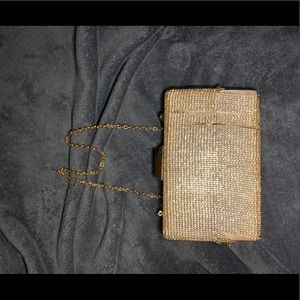 Gold clutch